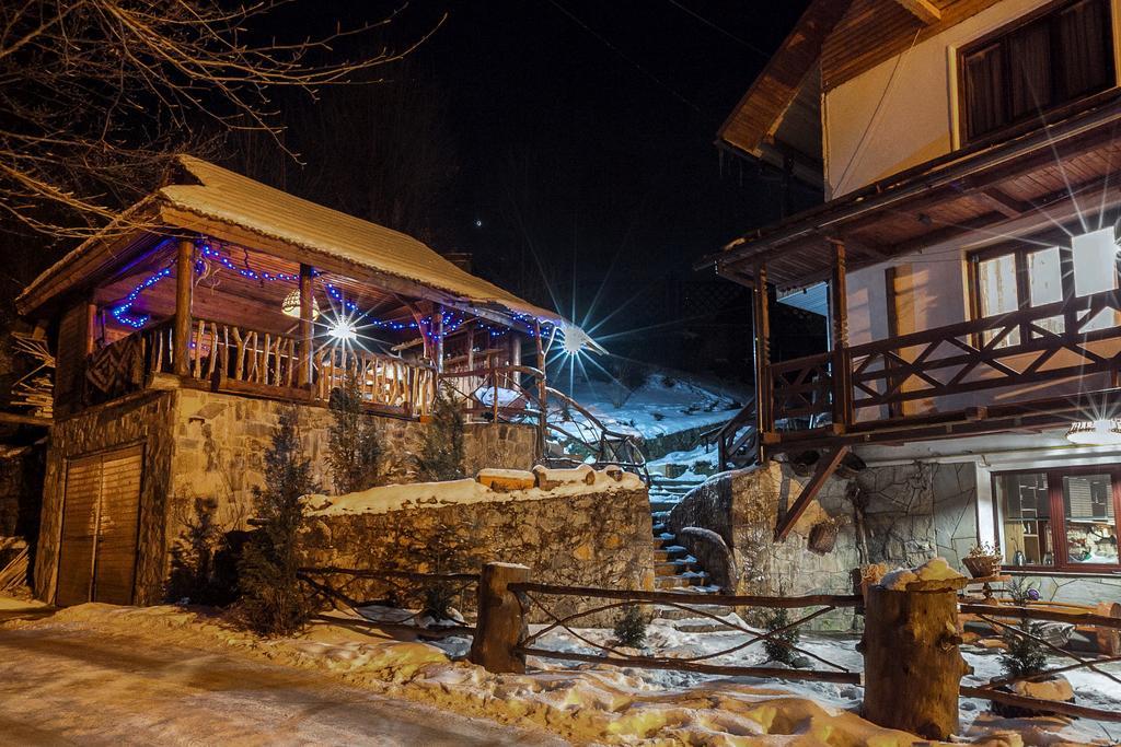 Vatra Hotel Jaremtje Exteriör bild